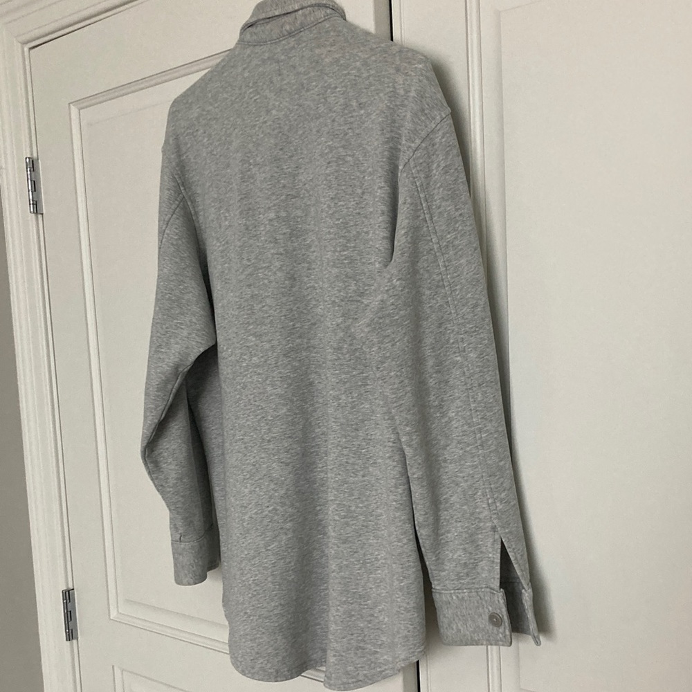 Gap Light Gray And Dark Gray Button-Up Shirts - image 4